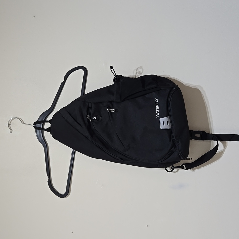 Waterfly Urban Elite Unisex Crossbody Bag
